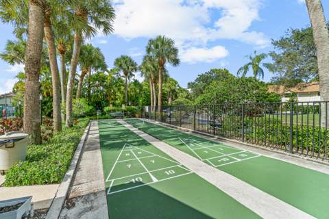 3349 Lucerne Park Drive, Greenacres FL - photo 18 of 24