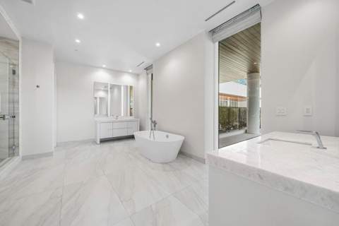 210 SE Mizner Boulevard #101, Boca Raton FL - photo 13 of 51