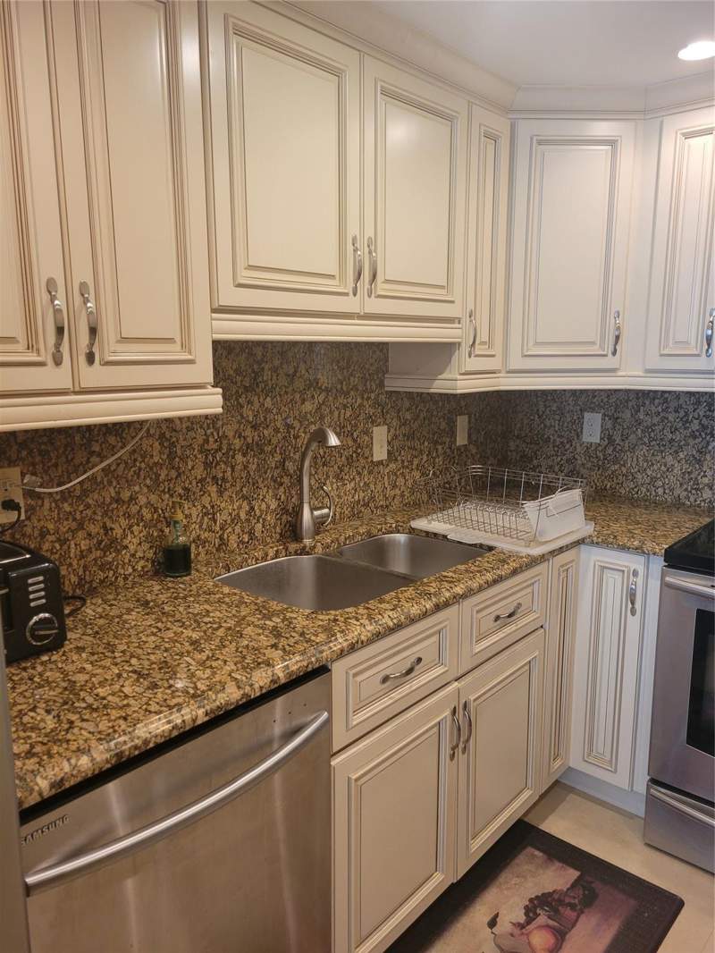 2 bedroom Condominium at 2401 S Ocean Drive #1108, Britannia At Quadomain Condo, Hollywood — photo 4