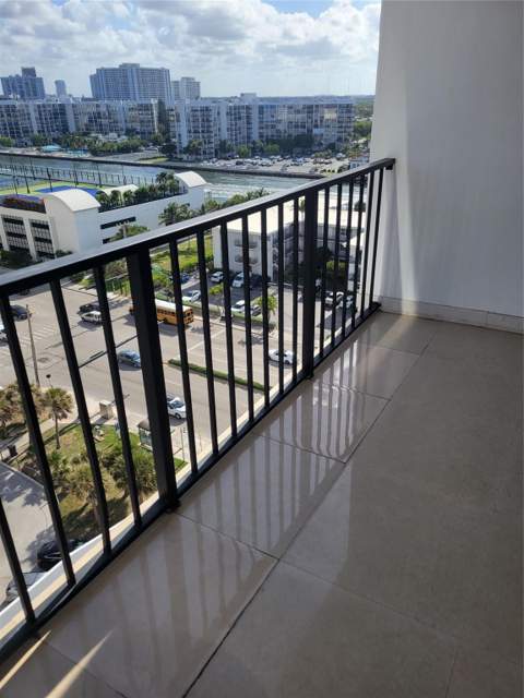 2401 S Ocean Drive #1108, Hollywood FL - photo 23 of 34
