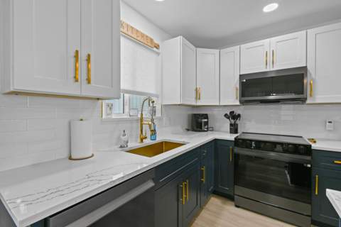 19005 SE Southgate Drive, Jupiter FL - photo 17 of 57