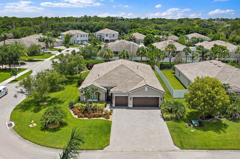 4 bedroom Single Family Residence at 2480 SW Berry Park Circle, Berry Avenue, Palm City — photo 1