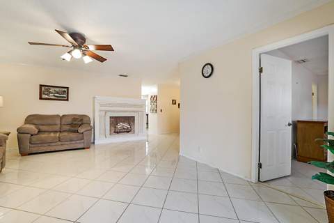 152 Lake Anne Drive #152, West Palm Beach FL - photo 22 of 34