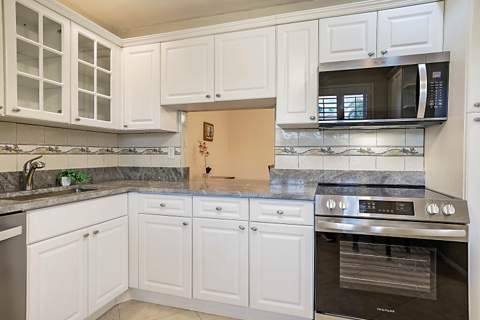 152 Lake Anne Drive #152, West Palm Beach FL - photo 7 of 34
