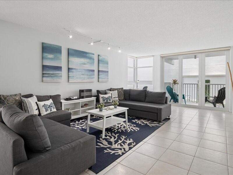 2 bedroom Condominium at 1370 S Ocean Boulevard #305, Renaissance Of Pompano Beach, Pompano Beach — photo 3