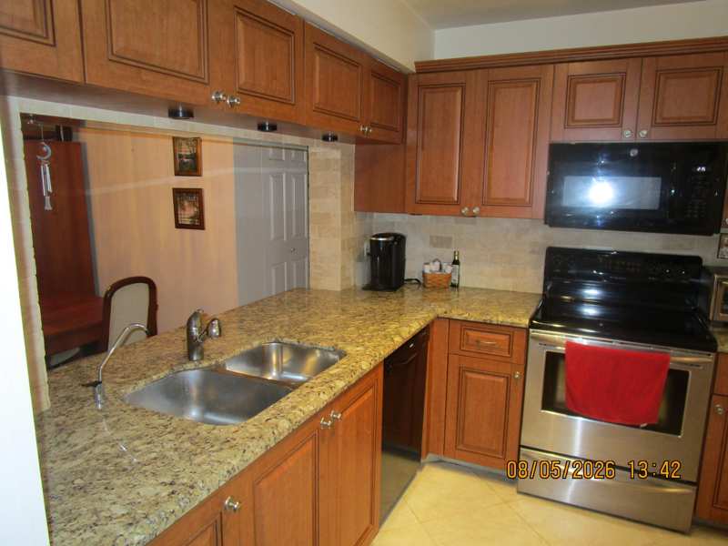 2 bedroom Condominium at 10422 NW 24th Place #307, Sunrise Lakes 209 Condo, Sunrise — photo 1