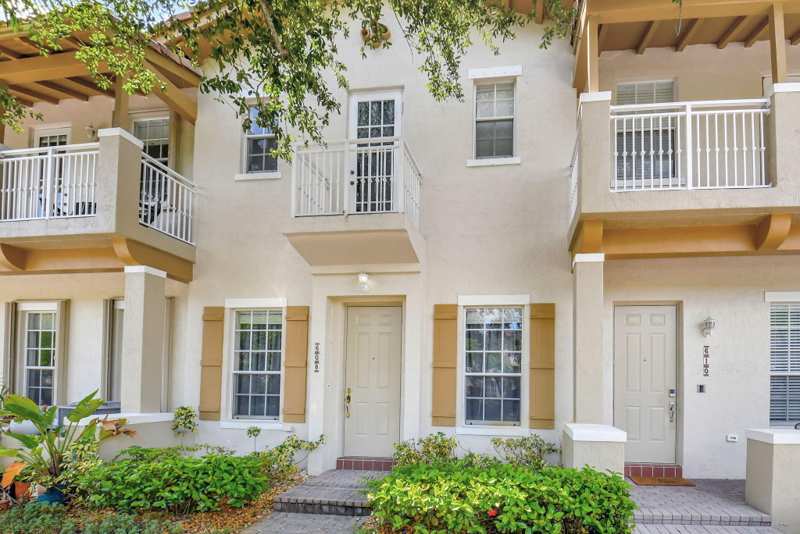 2 bedroom Townhouse at 608 NW 25th Avenue, Canterbury At Quantum Village, Boynton Beach — photo 1