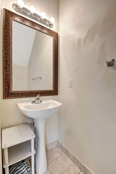 608 NW 25th Avenue, Boynton Beach FL - photo 11 of 37