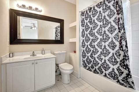 608 NW 25th Avenue, Boynton Beach FL - photo 18 of 37
