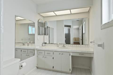 4368 Hawthorn Avenue, Palm Beach Gardens FL - photo 19 of 37
