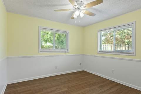 4368 Hawthorn Avenue, Palm Beach Gardens FL - photo 23 of 37