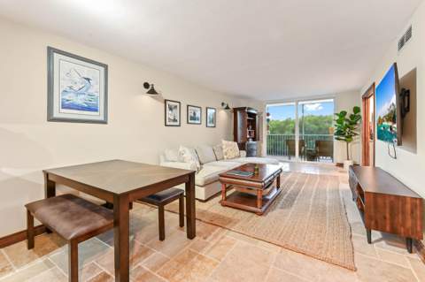 689 NE 6th Court #2090, Boynton Beach FL - photo 6 of 37