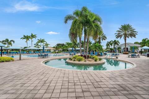 9041 Grayson Court, Boynton Beach FL - photo 9 of 67