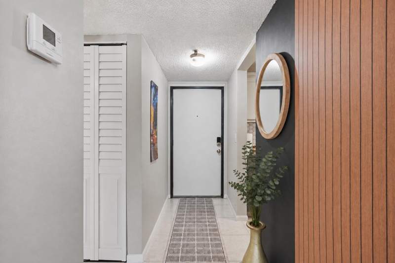 1 bedroom Condominium at 4640 Lucerne Lakes Boulevard #404, Sunrise Of Palm Beach Condo 1,2,3,4, 14 And 17, Lake Worth — photo 3