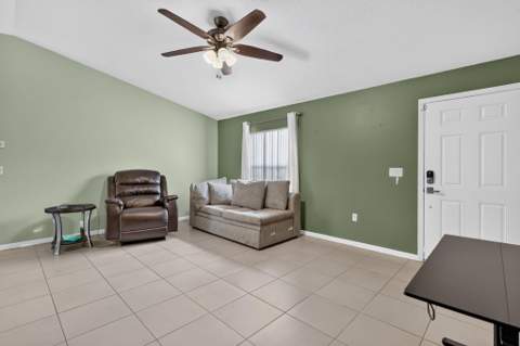 324 SW Kestor Drive, Port St. Lucie FL - photo 8 of 32