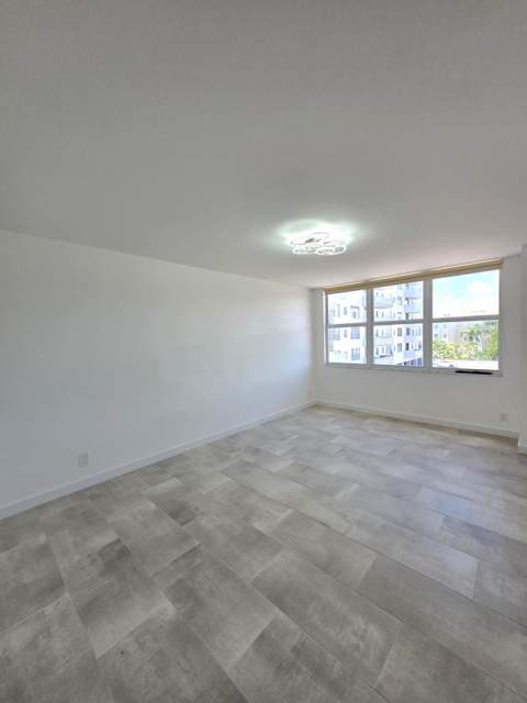 137 Golden Isles Drive #414, Hallandale Beach FL - photo 15 of 62