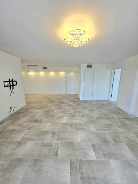 137 Golden Isles Drive #414, Hallandale Beach FL - photo 9 of 62