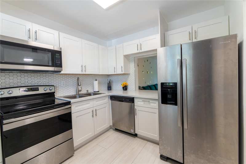 2 bedroom Condominium at 3900 NW 76th Avenue #212, Water Bridge West Condo, Sunrise — photo 1