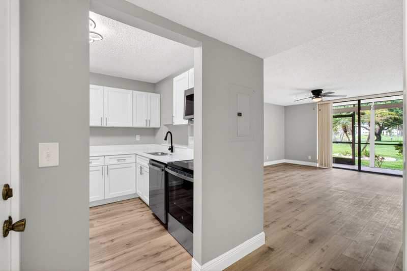 1 bedroom Condominium at 5340 Las Verdes Cr Las Verdes Circle #109, Dogwood Condo, Delray Beach — photo 1