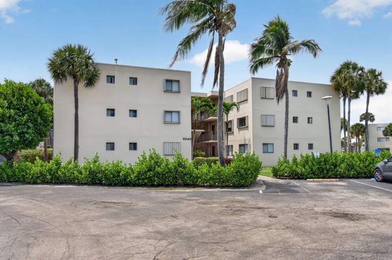 1 bedroom Condominium at 5340 Las Verdes Cr Las Verdes Circle #109, Dogwood Condo, Delray Beach — photo 4