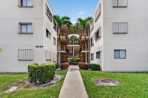5340 Las Verdes Cr Las Verdes Circle #109, Delray Beach FL - photo 7 of 58