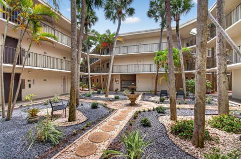 5340 Las Verdes Cr Las Verdes Circle #109, Delray Beach FL - photo 9 of 58