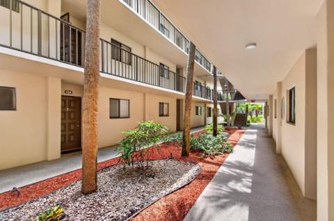 5340 Las Verdes Cr Las Verdes Circle #109, Delray Beach FL - photo 13 of 58
