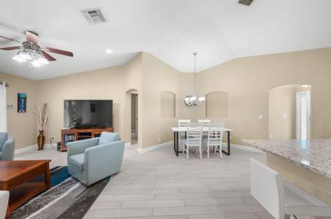 5861 NW Cullom Circle, Port St. Lucie FL - photo 13 of 28