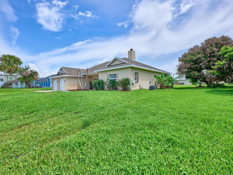 4 bedroom Single Family Residence at 3761 SW Wycoff Street, Port St Lucie Section 19, Port St. Lucie — photo 1