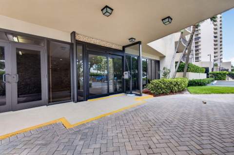 4200 N Ocean Drive #2-1601, Singer Island FL - photo 18 of 64