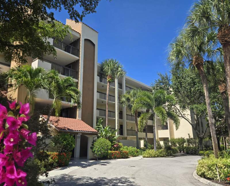 1 bedroom Condominium at 955 Egret Circle #501, Lavers Resort & Racquet Club, Delray Beach — photo 2