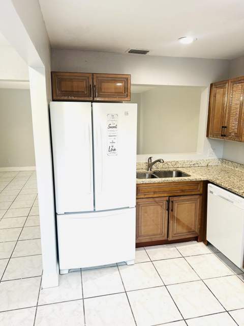5145 Breckenridge Place #30, West Palm Beach FL - photo 7 of 13