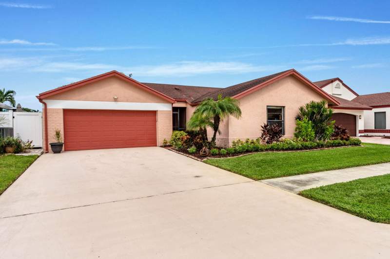 3 bedroom Single Family Residence at 21082 Rustlewood Avenue, Country Landing Sec 3, Boca Raton — photo 2
