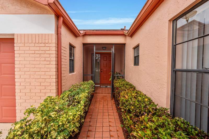 3 bedroom Single Family Residence at 21082 Rustlewood Avenue, Country Landing Sec 3, Boca Raton — photo 3