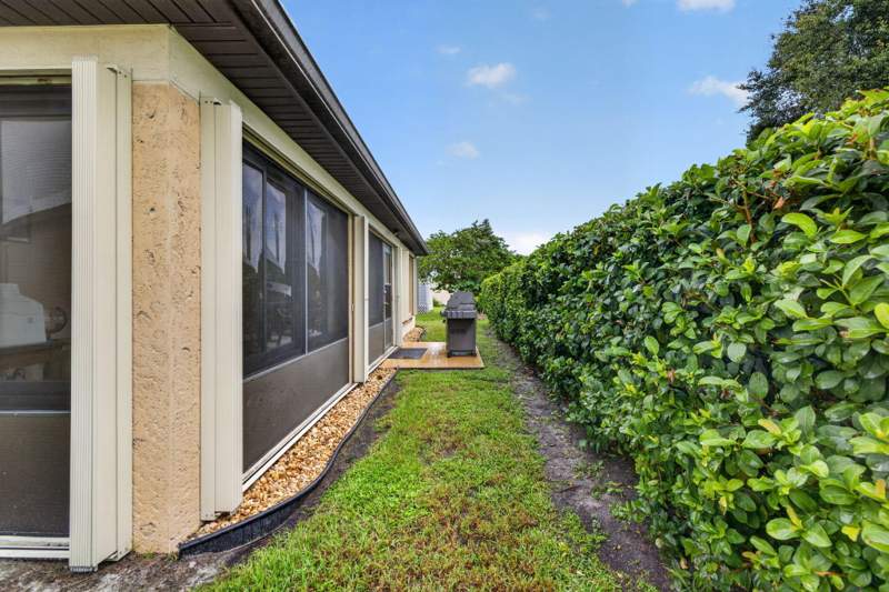 2 bedroom Single Family Residence at 14415 DALIA Avenue, SPANISH LAKES FAIRWAYS LEASEHOLD ESTATES, Fort Pierce — photo 5