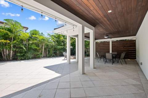 3206 Leigh Road, Pompano Beach FL - photo 7 of 32
