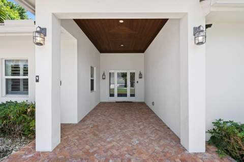 3206 Leigh Road, Pompano Beach FL - photo 10 of 32