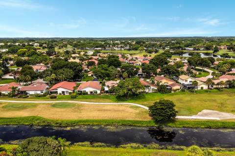 5569 Lakeview Mews Drive, Boynton Beach FL - photo 10 of 50