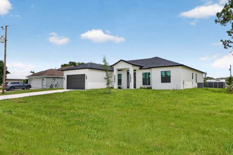 4 bedroom Single Family Residence at 4625 SW Cacao Street, Port St Lucie Section 33, Port St. Lucie — photo 3