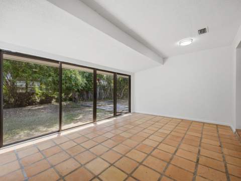 6700 Forest Court, West Palm Beach FL - photo 15 of 46