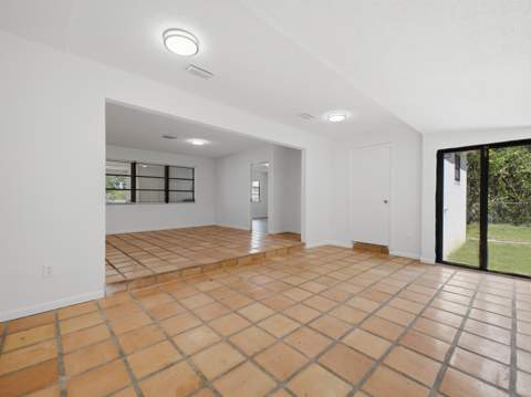 6700 Forest Court, West Palm Beach FL - photo 21 of 46