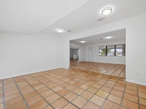 6700 Forest Court, West Palm Beach FL - photo 22 of 46