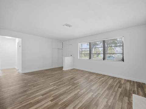 6700 Forest Court, West Palm Beach FL - photo 10 of 46