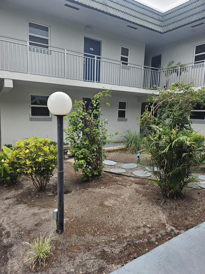 1 bedroom Condominium at 1001 SE 16th Street #9, Harbordale Condo, Fort Lauderdale — photo 3