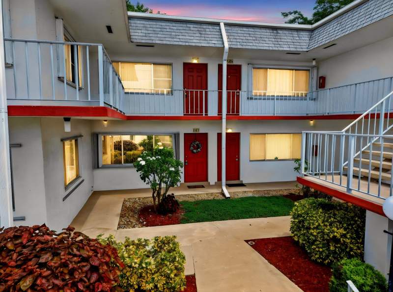 1 bedroom Condominium at 3120 Cynthia Lane #107, Murry Hills Apt Bldg Condo, Lake Worth — photo 3