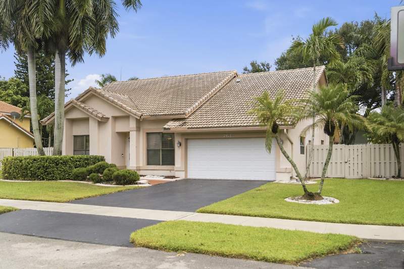 3 bedroom Single Family Residence at 761 Greenbriar Avenue, Shenandoah Section Four, Davie — photo 2