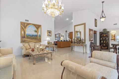 761 Greenbriar Avenue, Davie FL - photo 6 of 41
