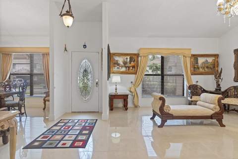 761 Greenbriar Avenue, Davie FL - photo 9 of 41