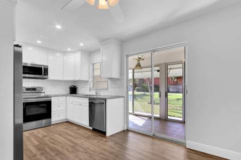 3210 Meridian Way #11, Palm Beach Gardens FL - photo 15 of 34