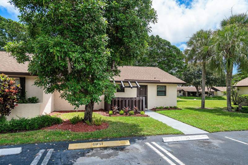 2 bedroom Villa at 28 Via De Casas Norte, Tradewinds At Dos Lagos Condo, Boynton Beach — photo 2